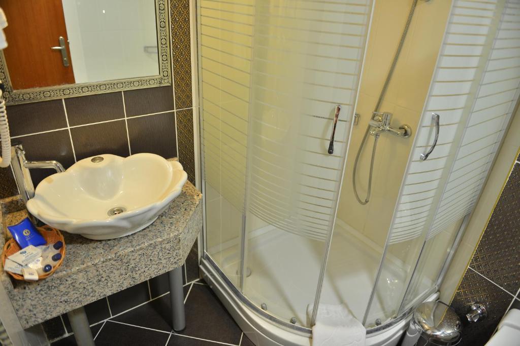 Inci Hotel Adana Zimmer foto